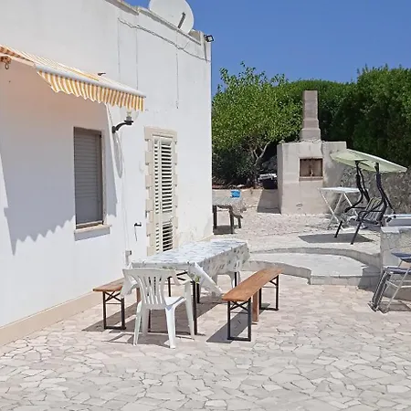 Casa Marchello شقة كاسترينيانو دل كابو